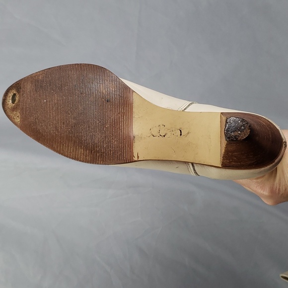 Vtg. Dingo Cowgirl Boots Leather Cream Color - Picture 5 of 10